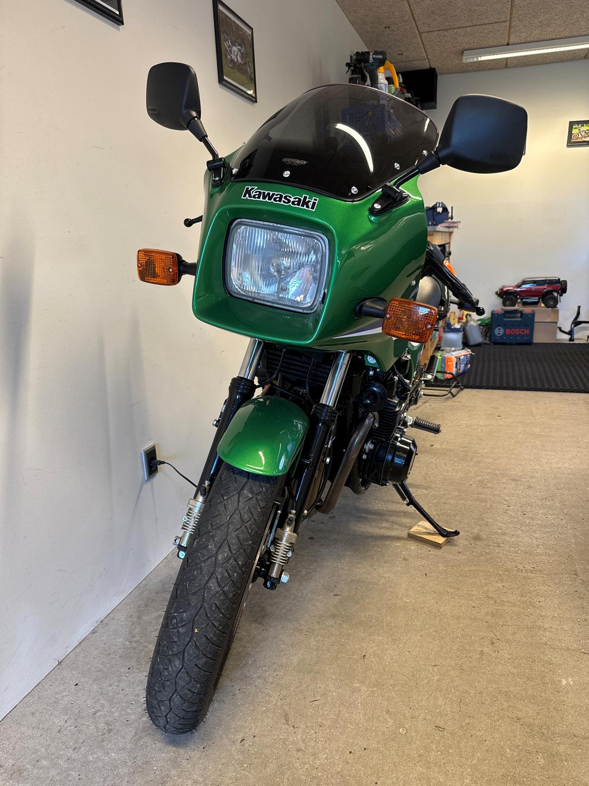 Kawasaki GPz 750 uni-trak billede 5