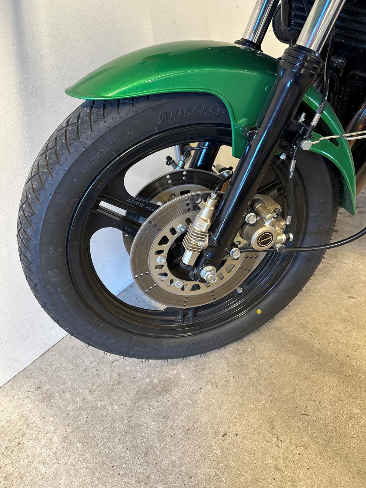 Kawasaki GPz 750 uni-trak billede 6