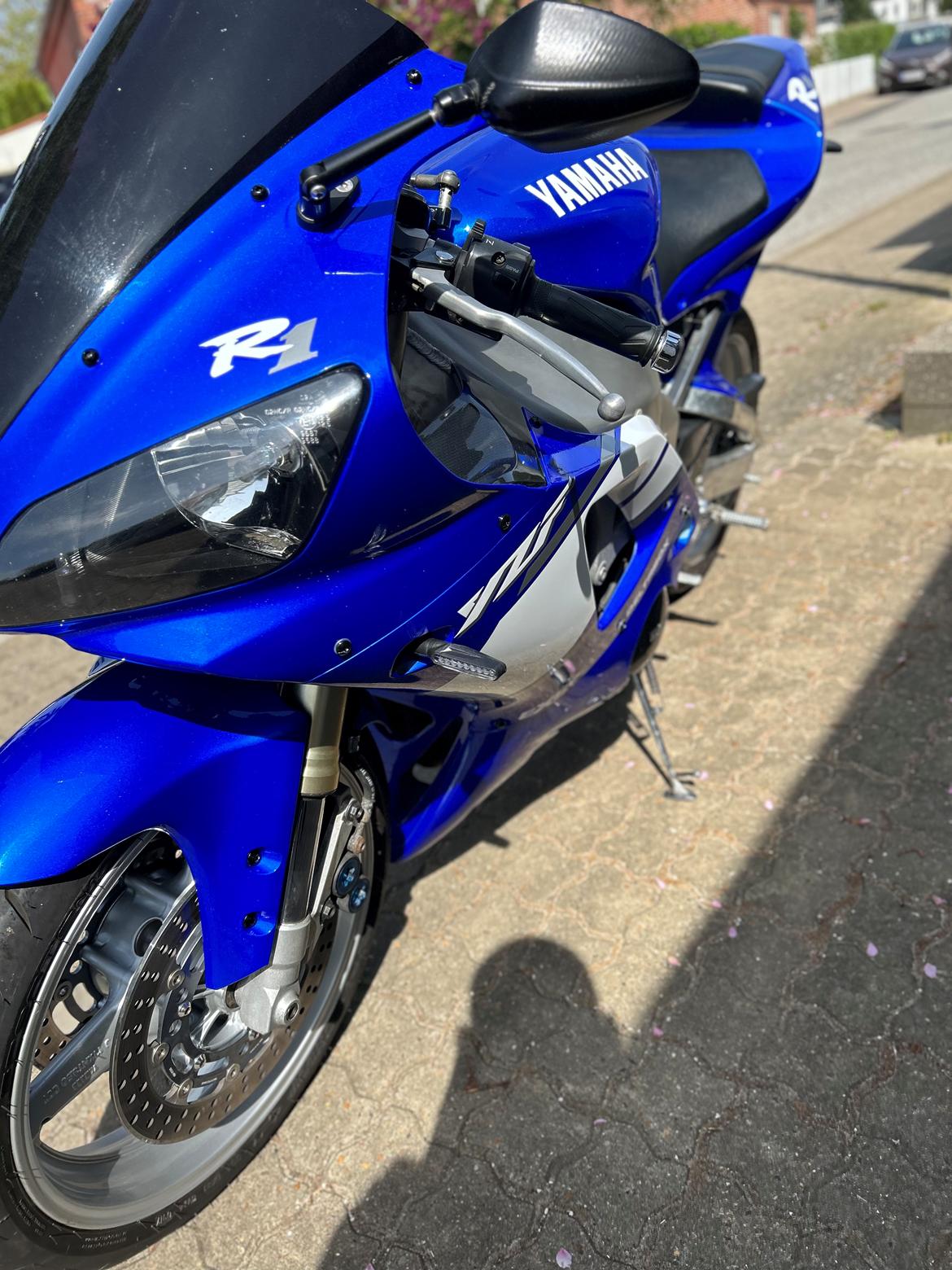 Yamaha YZF R1 billede 2