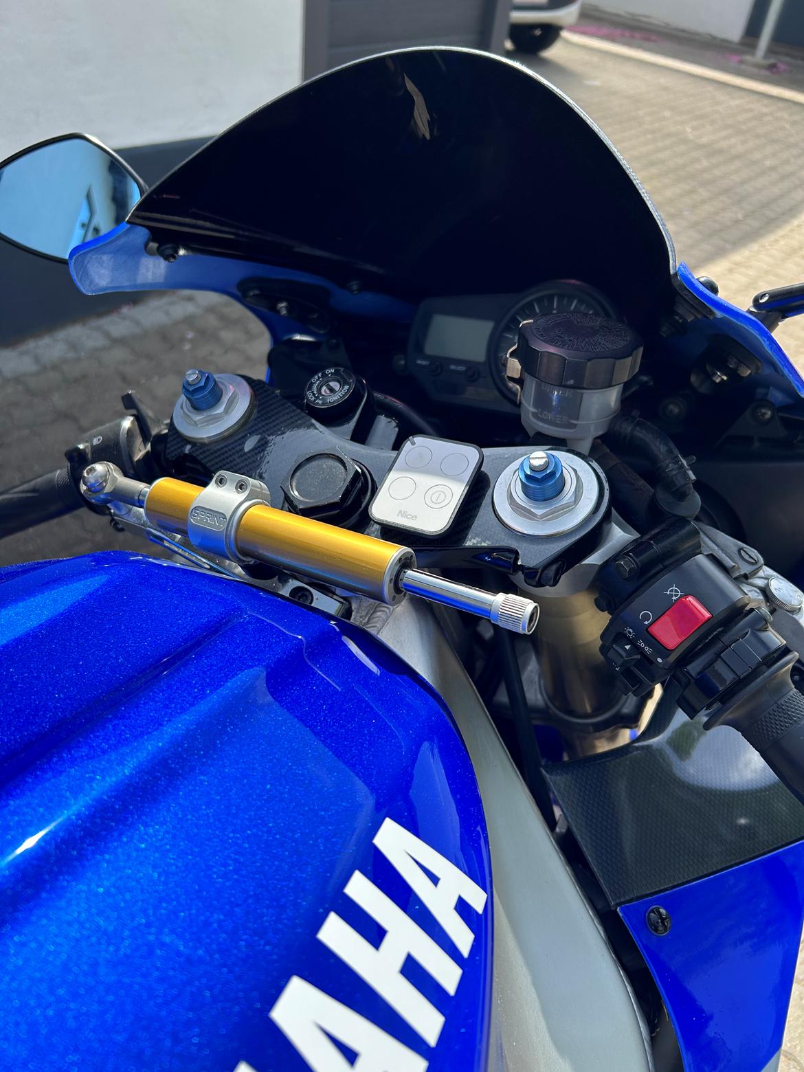 Yamaha YZF R1 billede 4