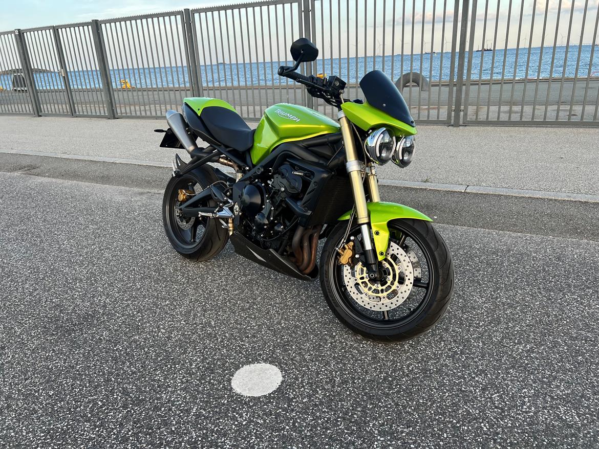 Triumph Street Triple 675 billede 1