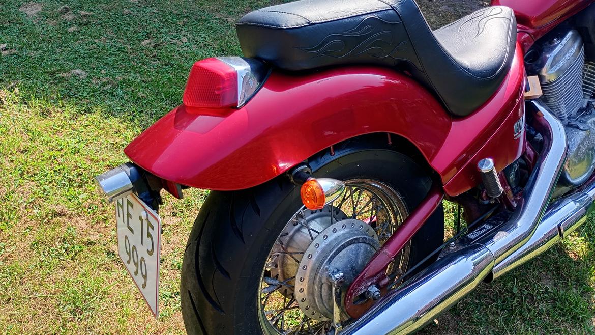 Honda vt600 Shadow Build By Nemesis's Custom Garage - Stage 1 mindre 45mm diremeter blinklys isteden for de org 75mm store billede 40
