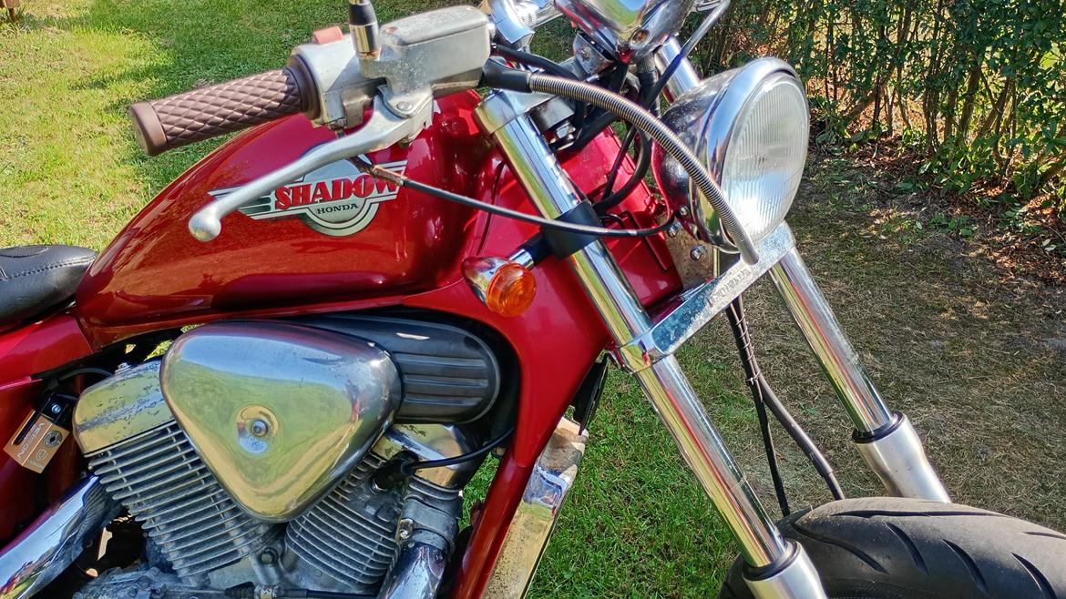 Honda vt600 Shadow Build By Nemesis's Custom Garage - Stage 1 mindre 45mm diremeter blinklys isteden for de org 75mm store billede 41