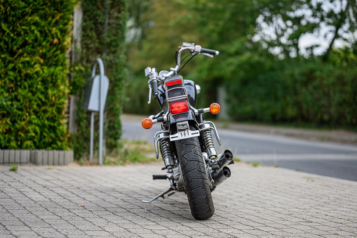 Suzuki VS 700 GLG Intruder billede 3