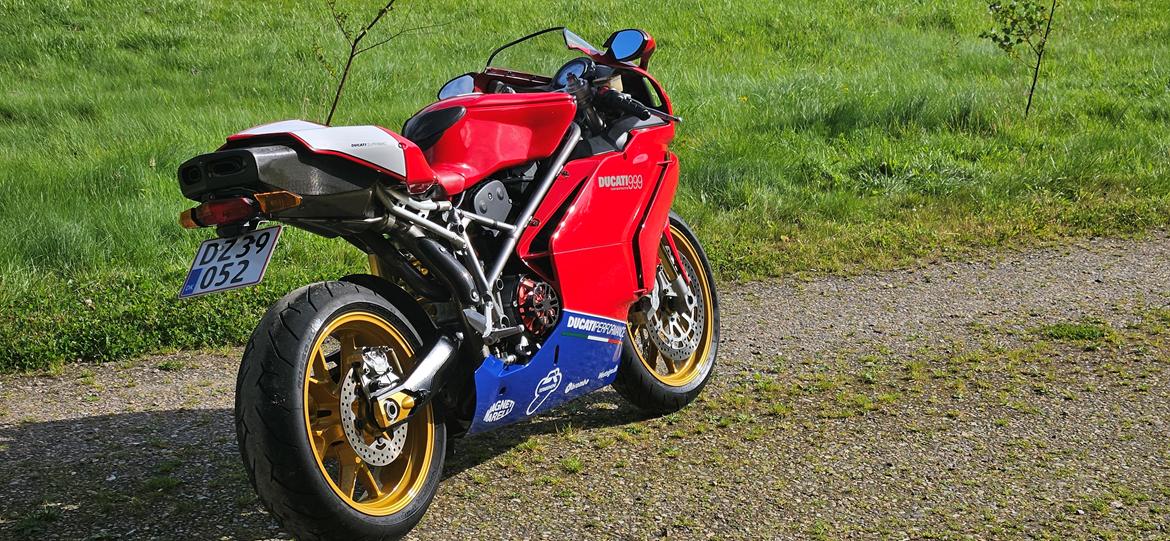 Ducati 999 billede 2