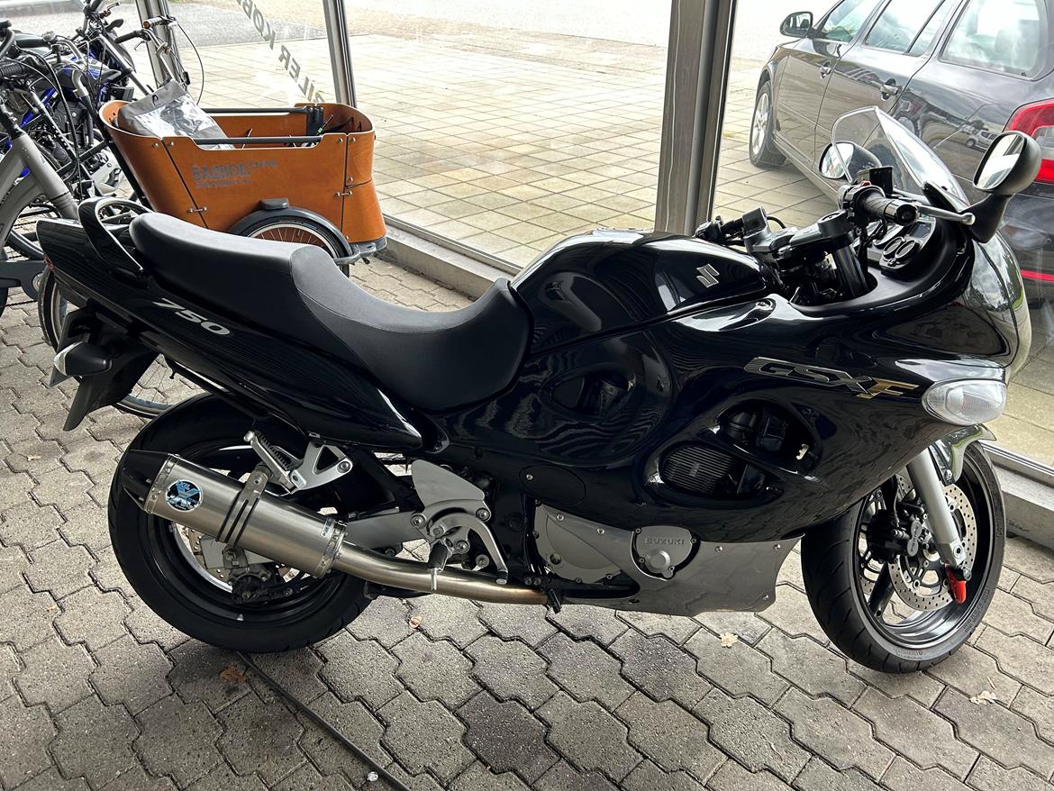 Suzuki GSX750 F billede 16