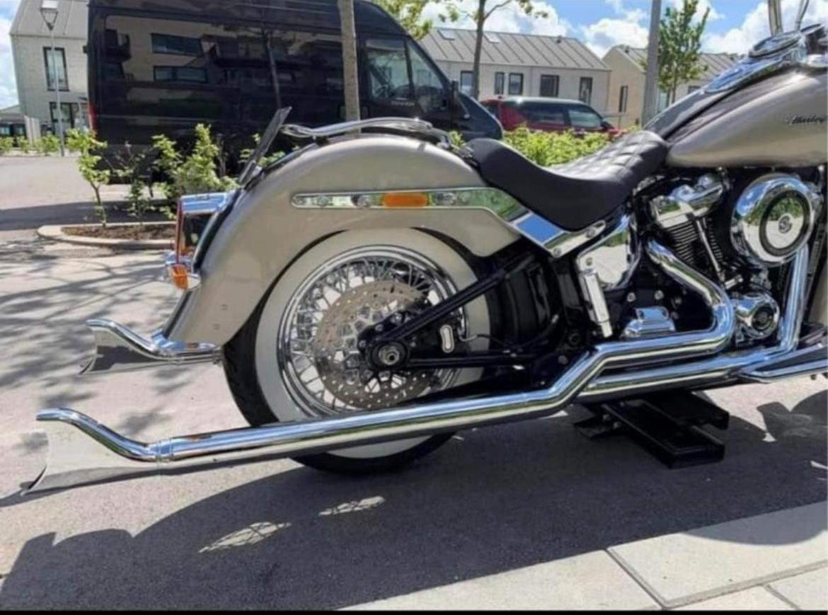 Harley Davidson Softail Deluxe “Cholo” style billede 23