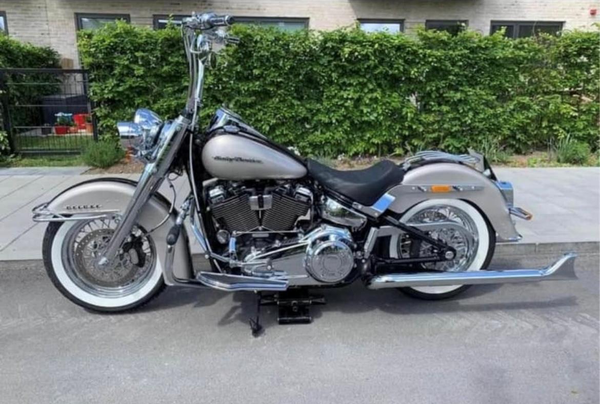 Harley Davidson Softail Deluxe “Cholo” style billede 28