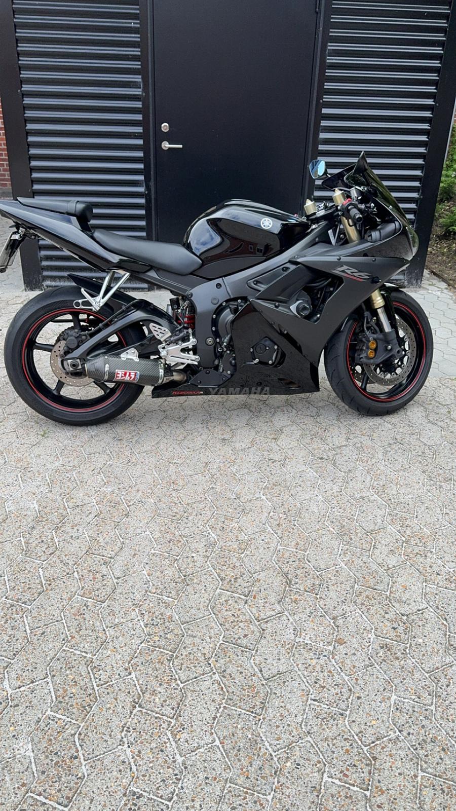 Yamaha R6 billede 4