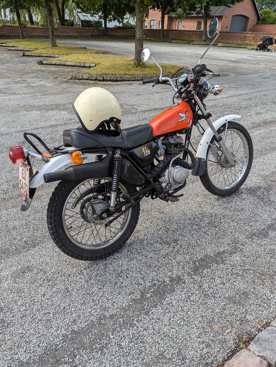 Honda XL125K2 billede 1
