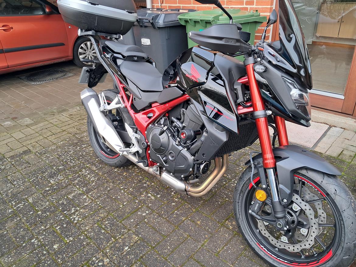 Honda CB750 Hornet billede 2