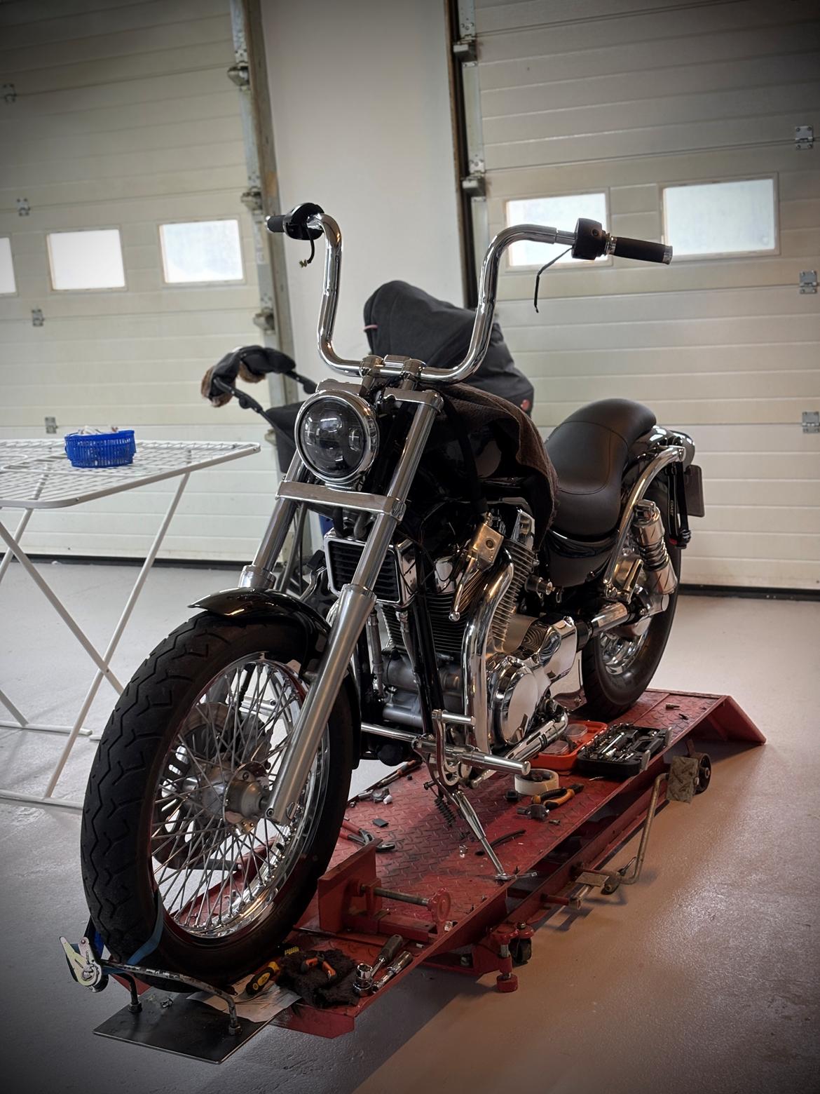 Suzuki Intruder VS 1400 billede 13