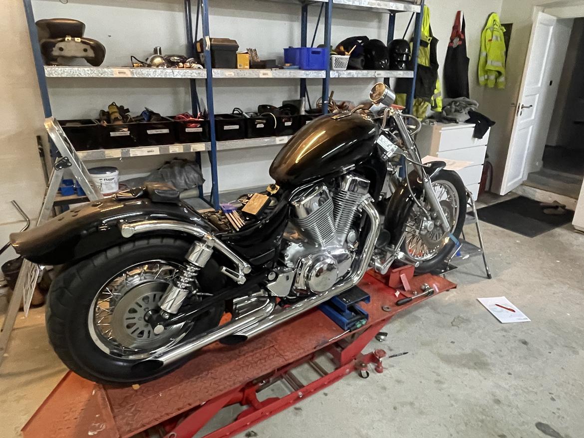 Suzuki Intruder VS 1400 billede 6
