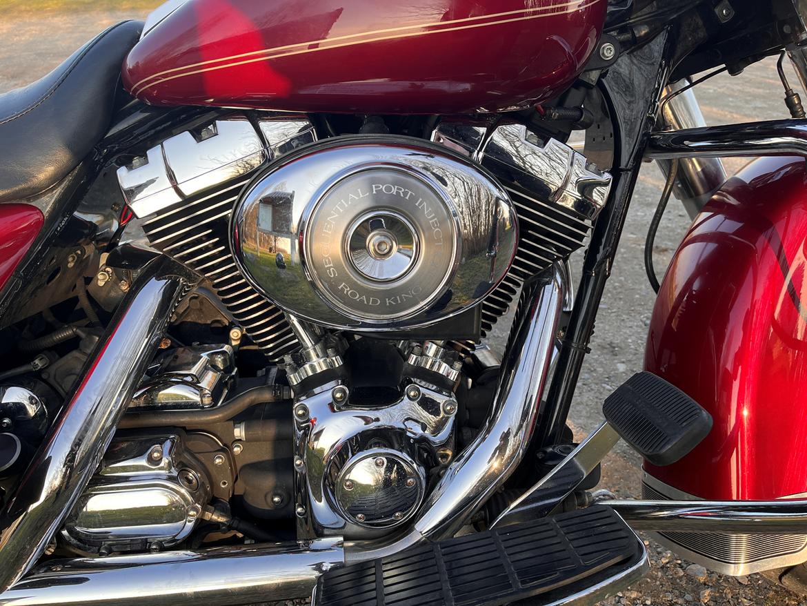 Harley Davidson FLHRCI Road King Classic billede 5
