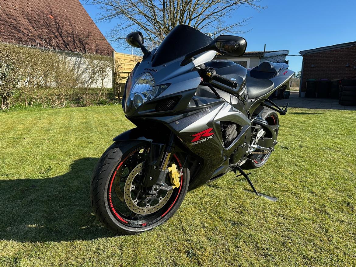 Suzuki GSXR 750 K7 - SOLGT  billede 10
