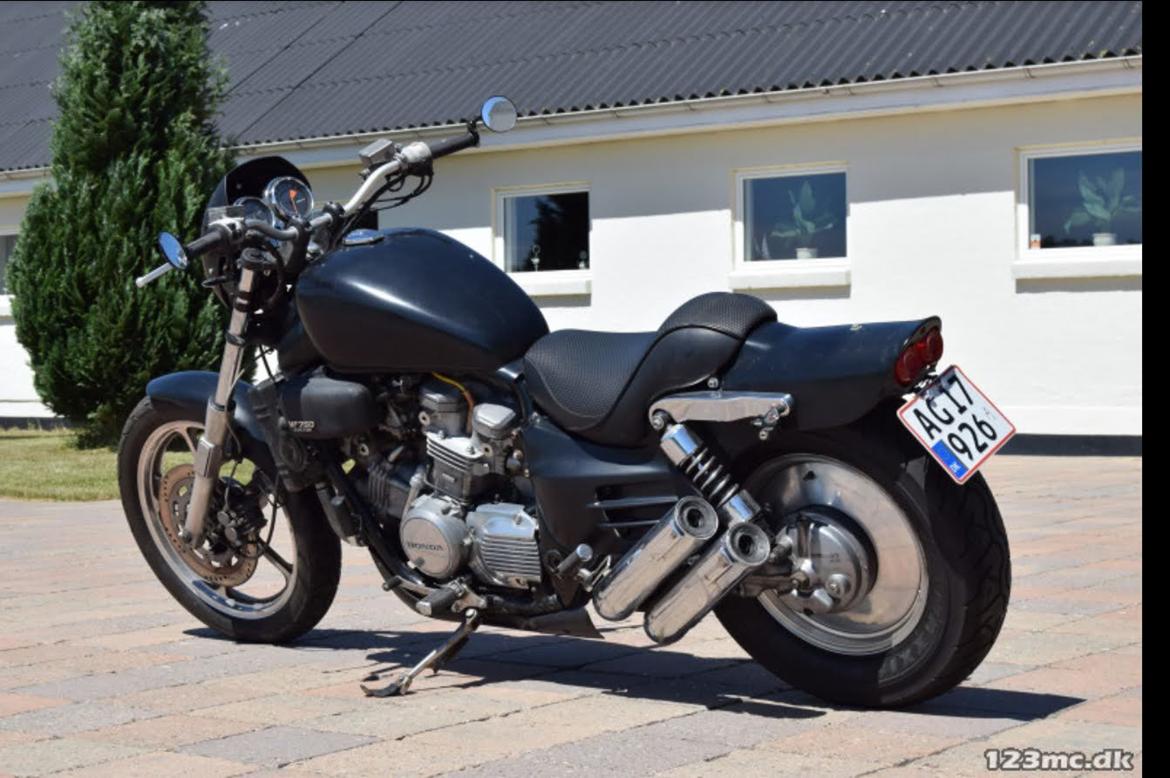 Honda VF 750 C - Super Magna * SOLGT billede 9