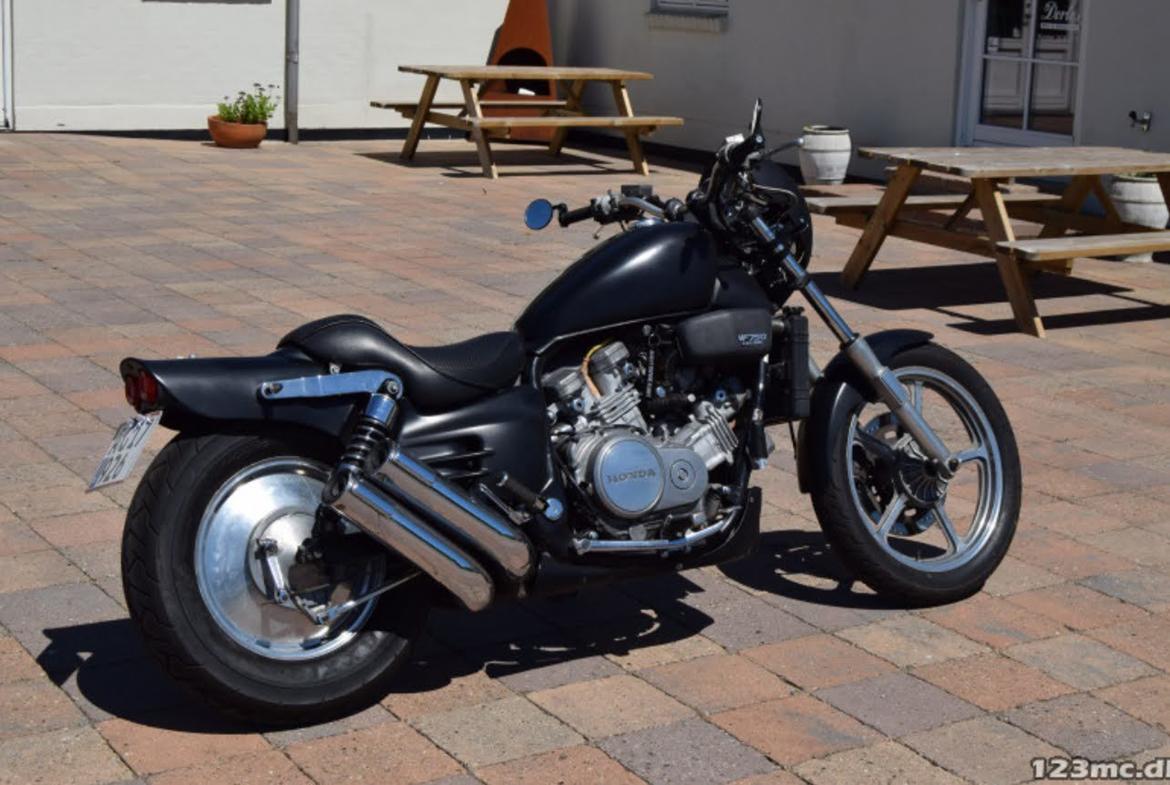 Honda VF 750 C - Super Magna * SOLGT billede 12