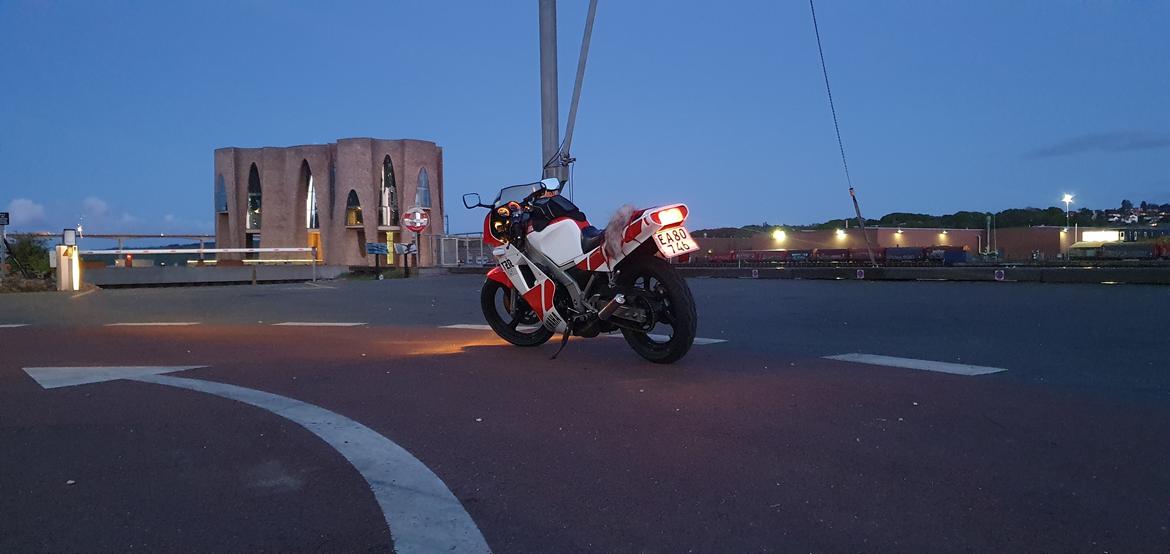 Yamaha TZR250 billede 4