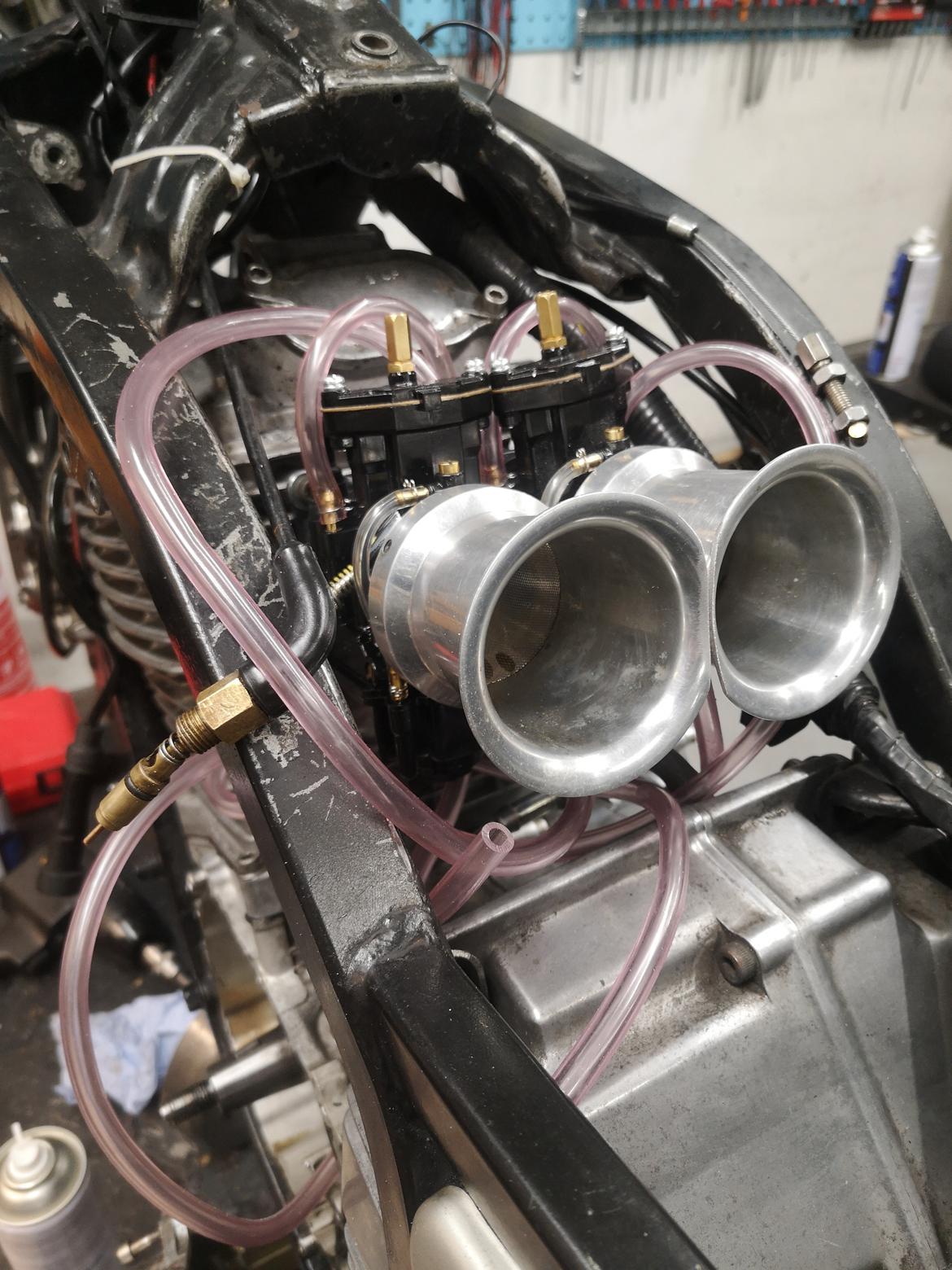 Yamaha Srx 600 billede 10