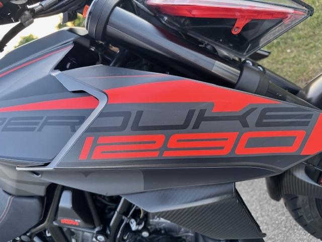 KTM 1290 Superduke R billede 10