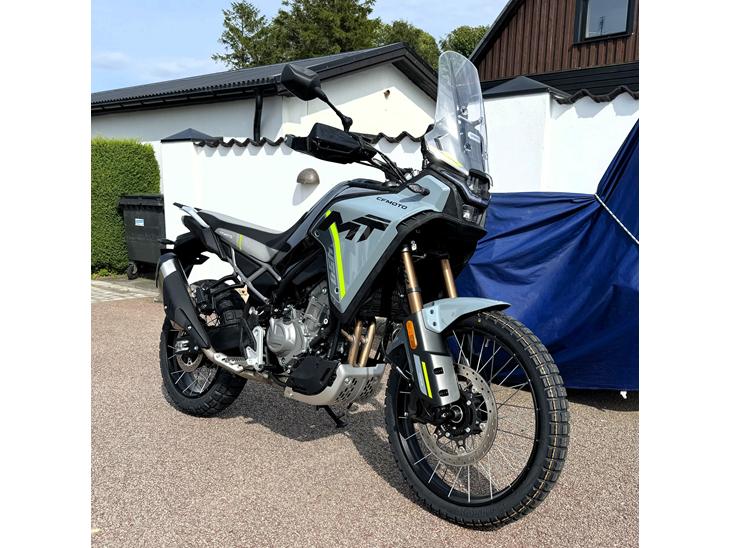 {{currentPhoto.altText}} billede {{currentPhoto.number}}