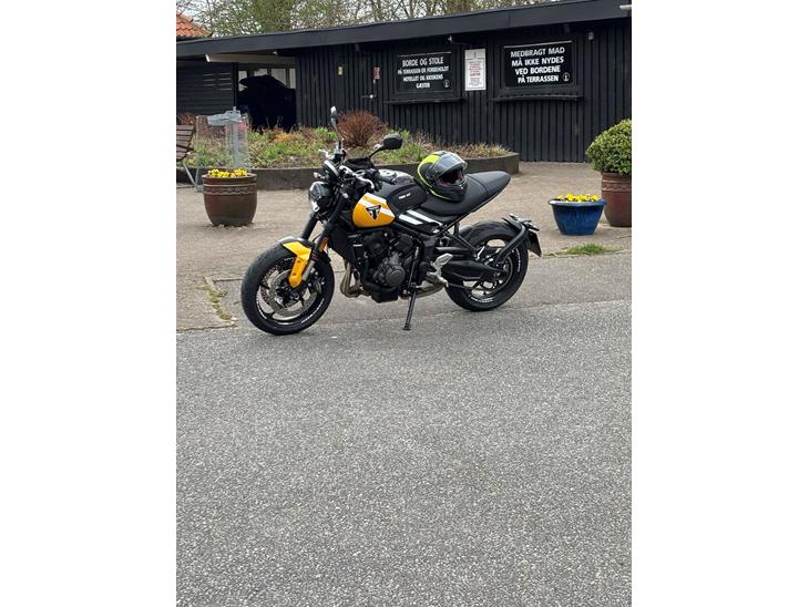 Triumph Trident 660 billede 1