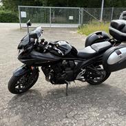 Suzuki Bandit 650 SA