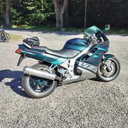 Honda VFR 750F Rc36-1