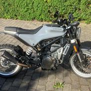 Husqvarna Svartpilen 401