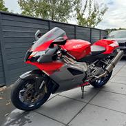 Aprilia RSV1000R