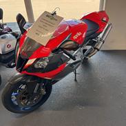 Aprilia RSV1000R