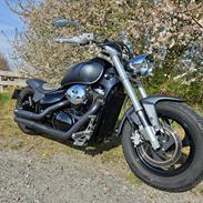 Suzuki Intruder M800