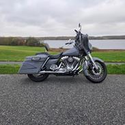 Harley Davidson FLHTI Street Glide Style