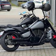 Suzuki Vl1500 intruder