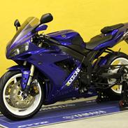 Yamaha R1