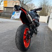 KTM SMT 890