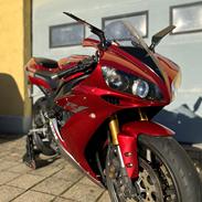 Yamaha R1