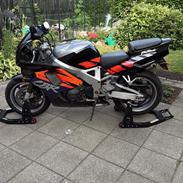 Honda CBR 900 RR FireBlade SC-28