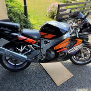 Honda CBR 900 RR FireBlade SC-28