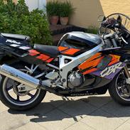 Honda CBR 900 RR FireBlade SC-28
