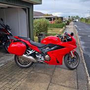 Honda VFR 800F RC93A
