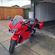 Honda VFR 800F RC93A