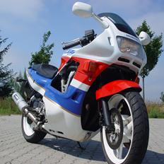 Honda CBR 600 F1 Hurricane