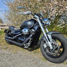 Suzuki Intruder M800