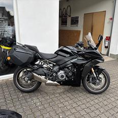 Suzuki GSXS1000GT