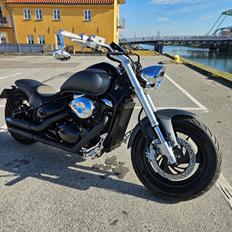 Suzuki Intruder M800