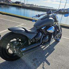 Suzuki Intruder M800