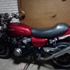 Kawasaki ZX750E