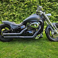 Suzuki Intruder M800