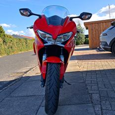 Honda Vfr 800f RC79